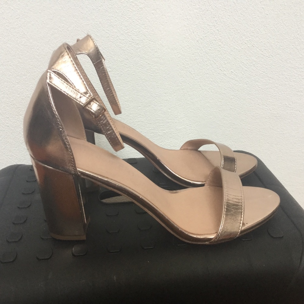 Steve Madden Beella Rose Gold Ankle Strap Heels Size 10 Formal Event Dance